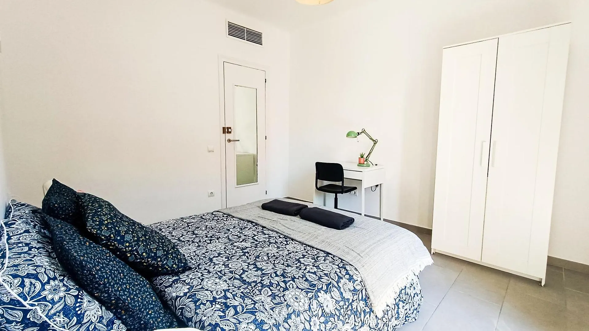Albergue Oasis Rooms Barcelona - Heart Of Barcelona