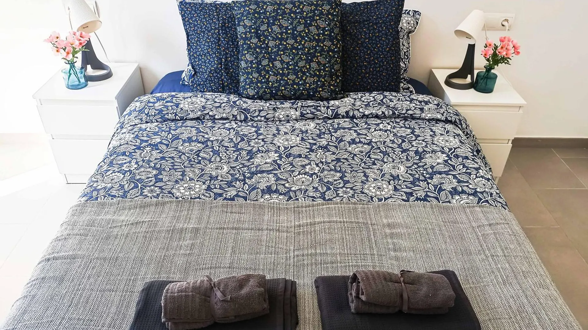 Hostel Oasis Rooms Barcelona - Heart Of Barcelona Spain