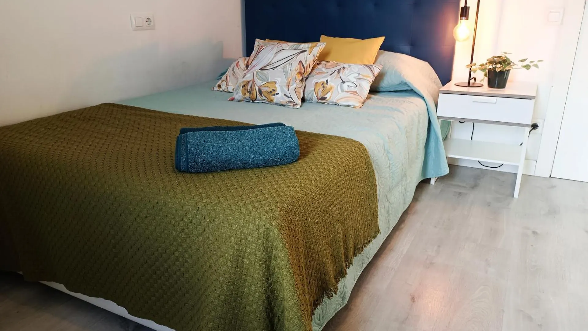 Oasis Rooms Barcelona - Heart Of Barcelona