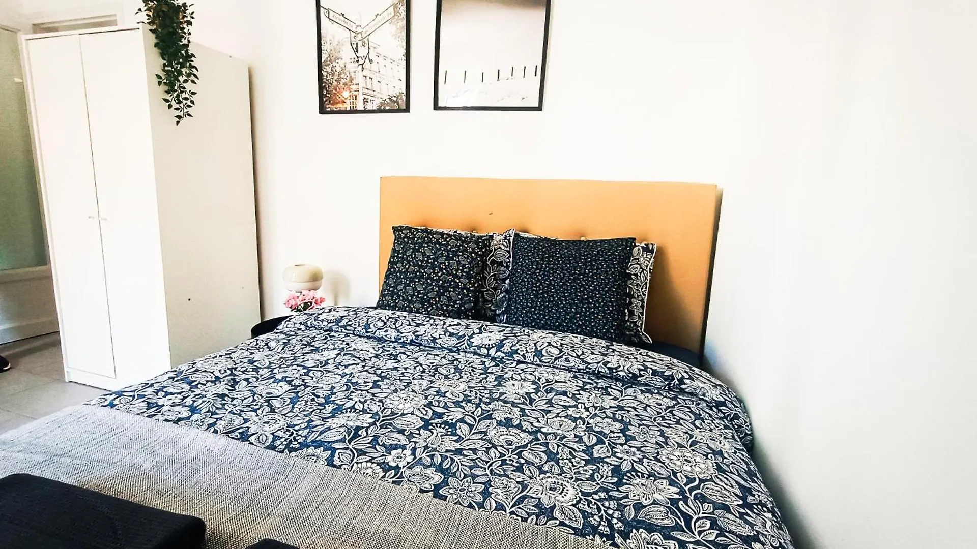 Oasis Rooms Barcelona - Heart Of Barcelona Hostel